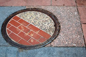Misplace-Manhole-Covers-01-634x422