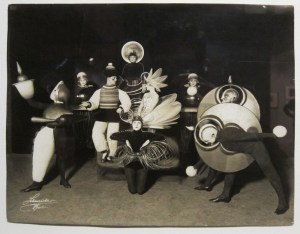 bauhaus-costumes-1