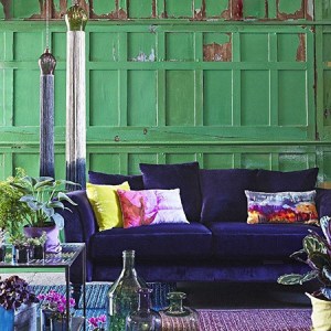 239_blue_velvet_couch_green_wall