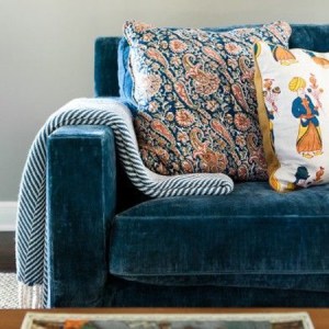 239_marina_blue_velvet_modern_sofa