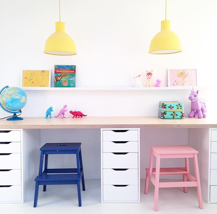 COLOURFUL-STOOLS-IN-PLAYROOM-BY-SAARKELOVES.jpeg