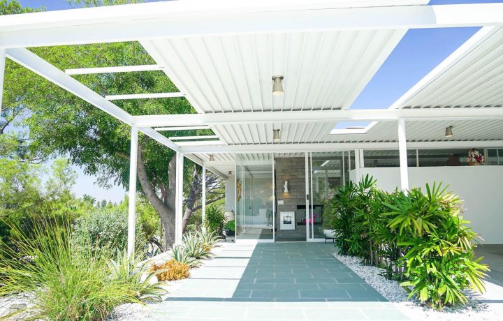 passionate-about-midcentury-modern-architecture-and-furniture-purchased-the-scott-house-from-aurora-who-was-94-years-old-at-the-time-and-sensitively-restored-it-in-a-way-that-w