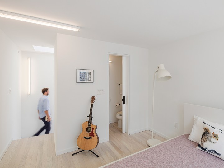 6tiny-tower-isa-architecture-residential-philadelphia-pennsylvania-usa_dezeen_2364_col_3