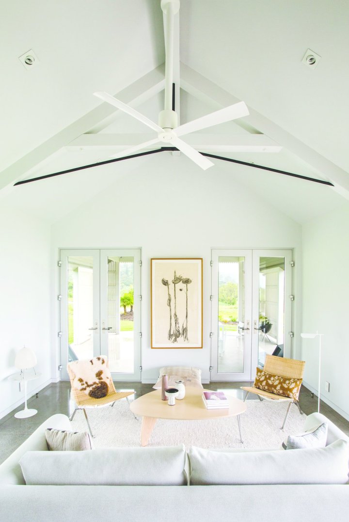 upcountry-maui-cottage-and-barn-living-room