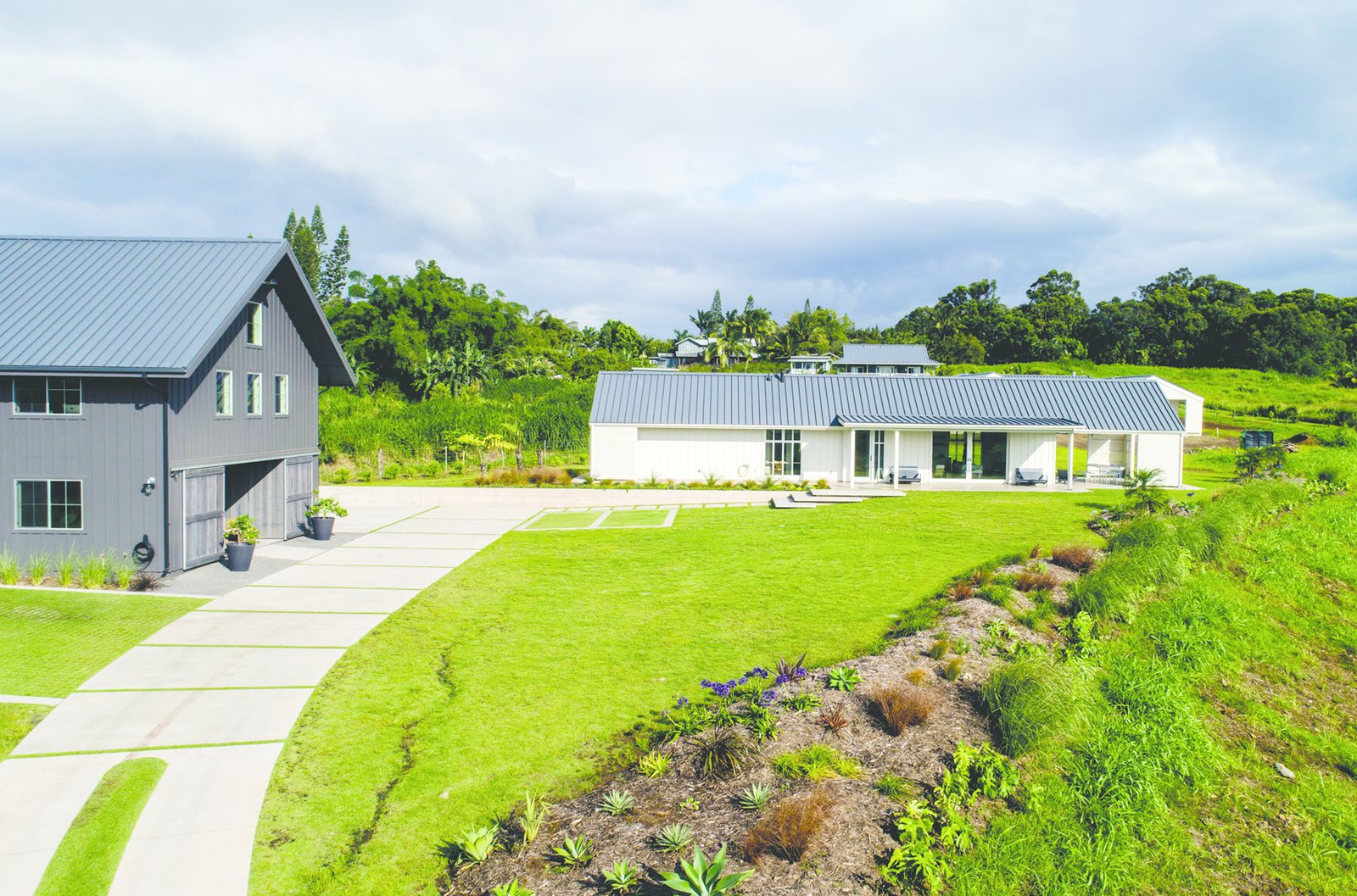 upcountry-maui-cottage-and-barn.jpg