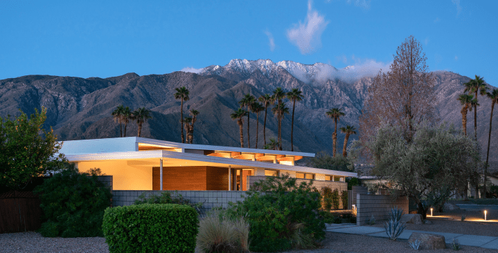 axiom desert house 1