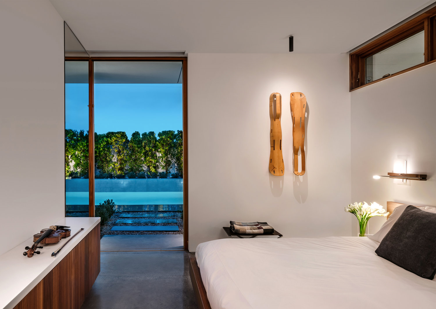 axiom desert house 10