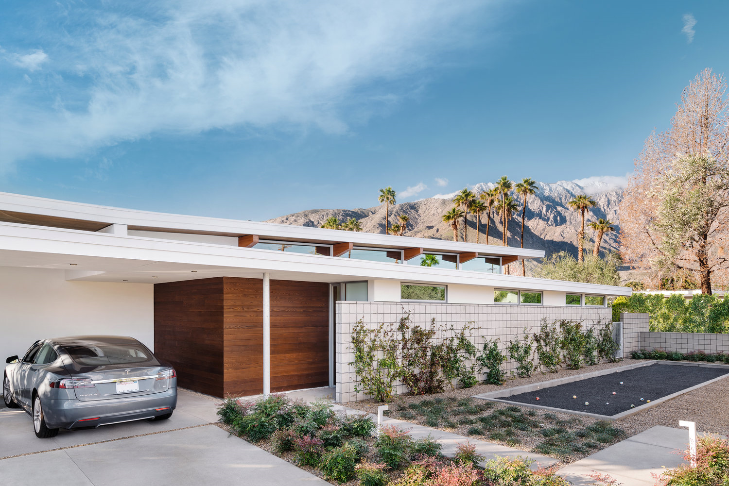 axiom desert house 19