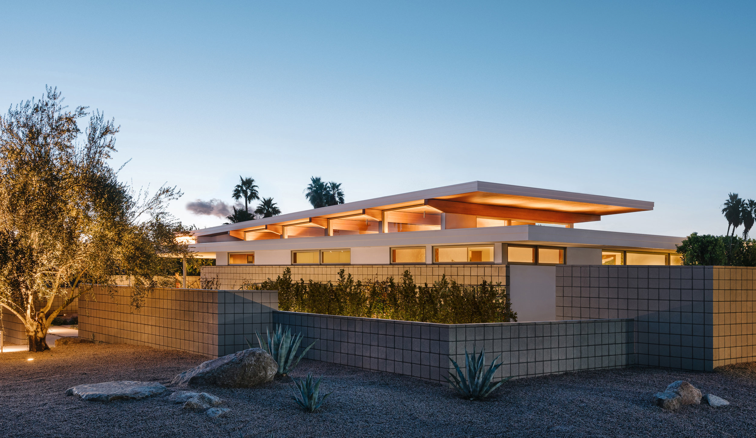 axiom desert house 20
